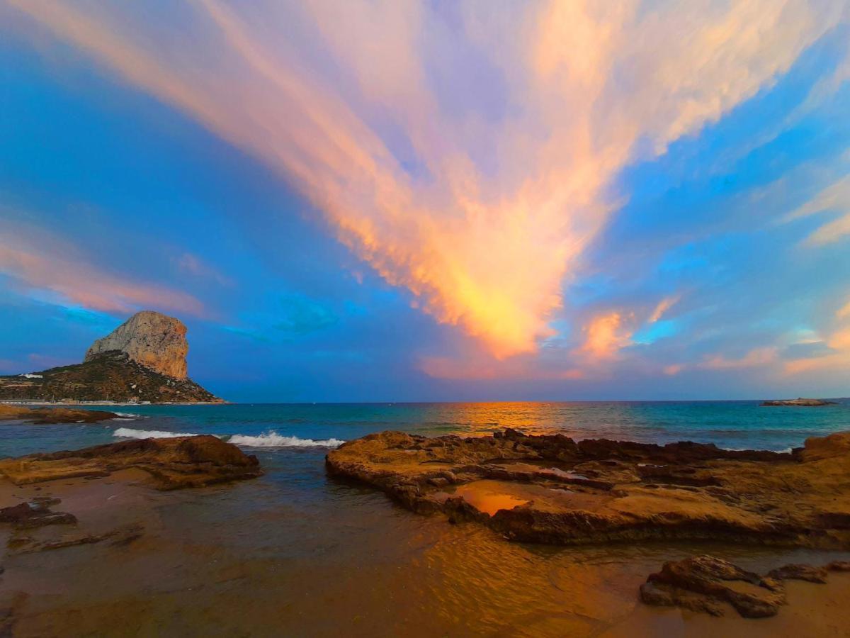 Ático Calpe primera línea de playa Exterior foto